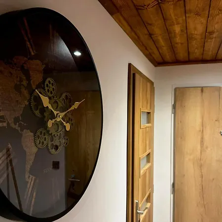 Home1 *