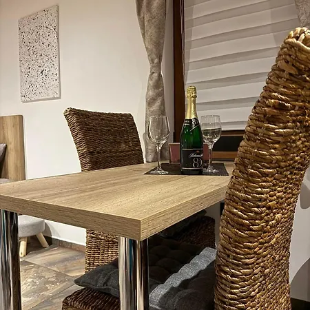 Apartment Home1 *