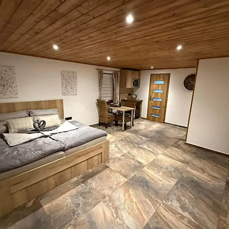 Home1 Apartment *