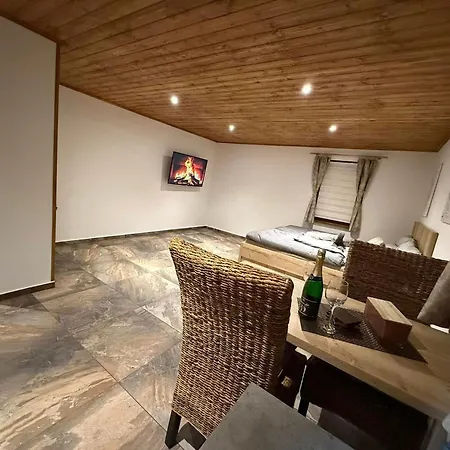 Home1 * Ceska Lipa